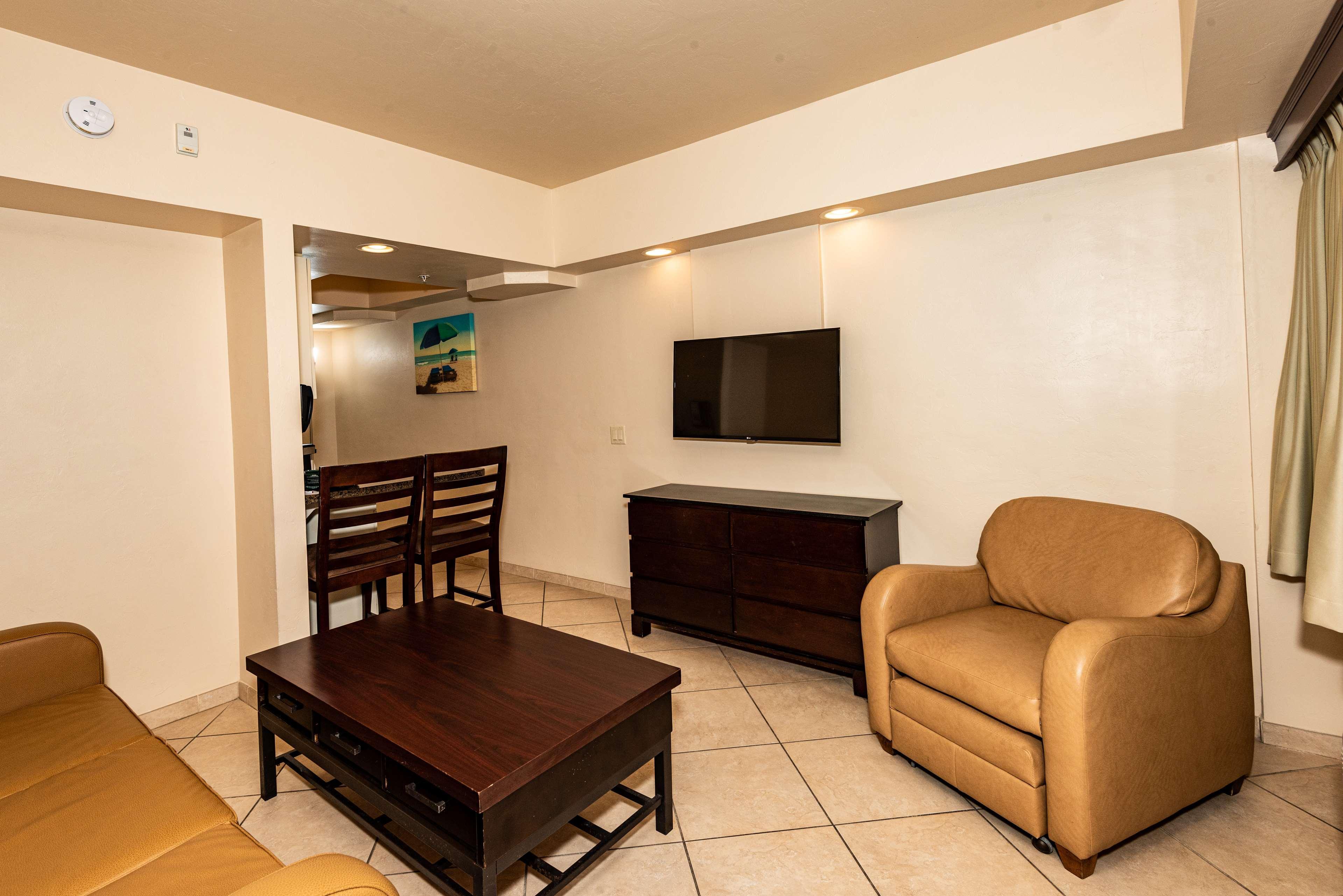 Best Western Plus Beach Resort Fort Myers Beach Exterior photo