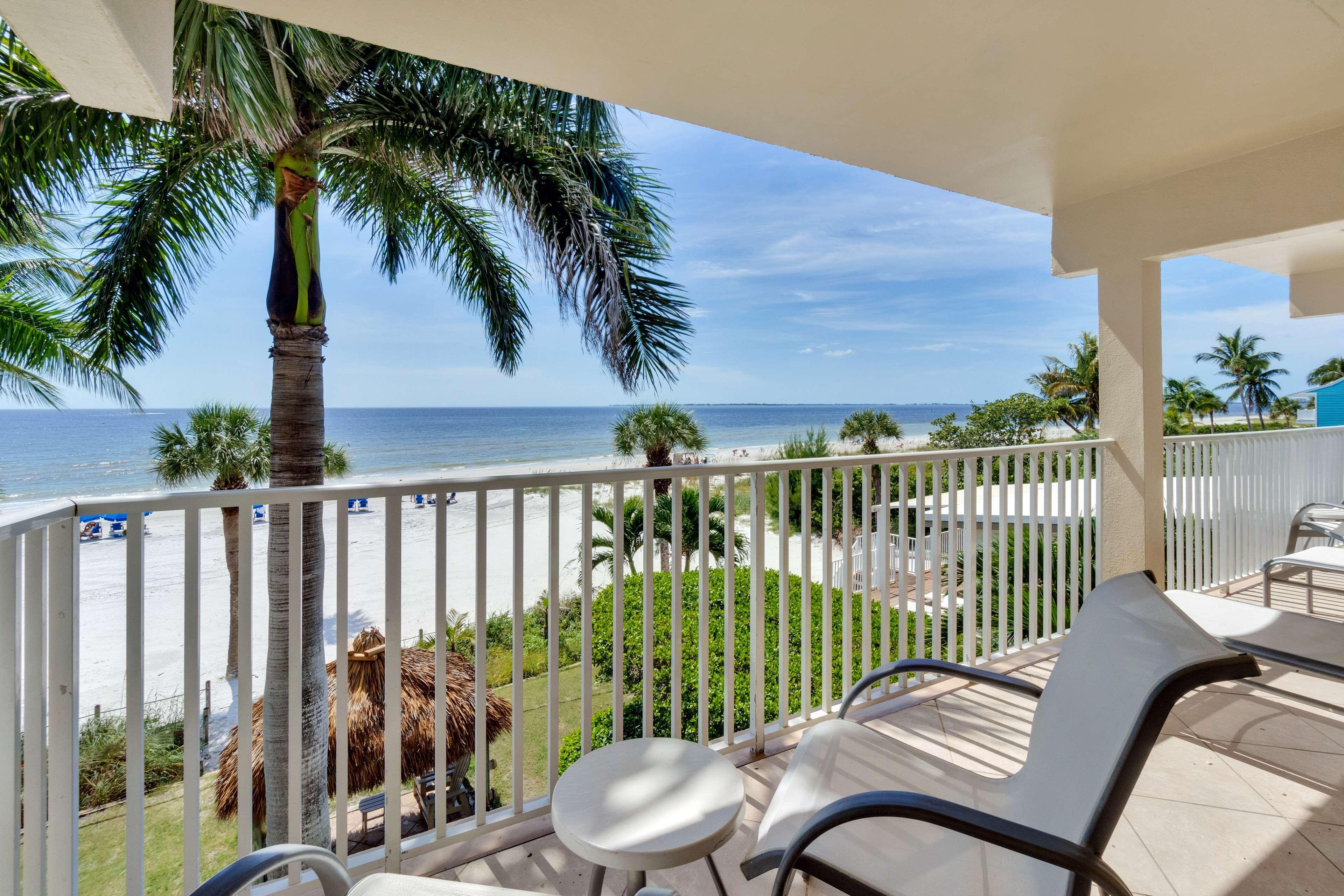 Best Western Plus Beach Resort Fort Myers Beach Exterior photo