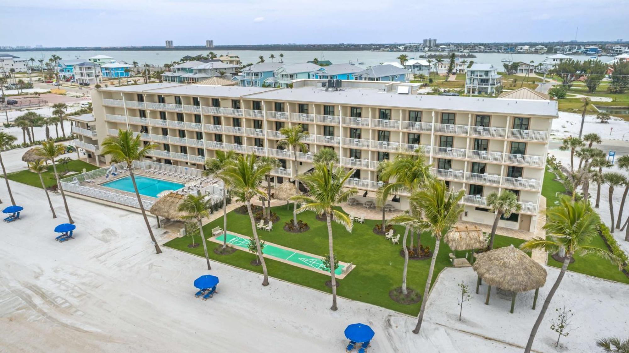 Best Western Plus Beach Resort Fort Myers Beach Exterior photo