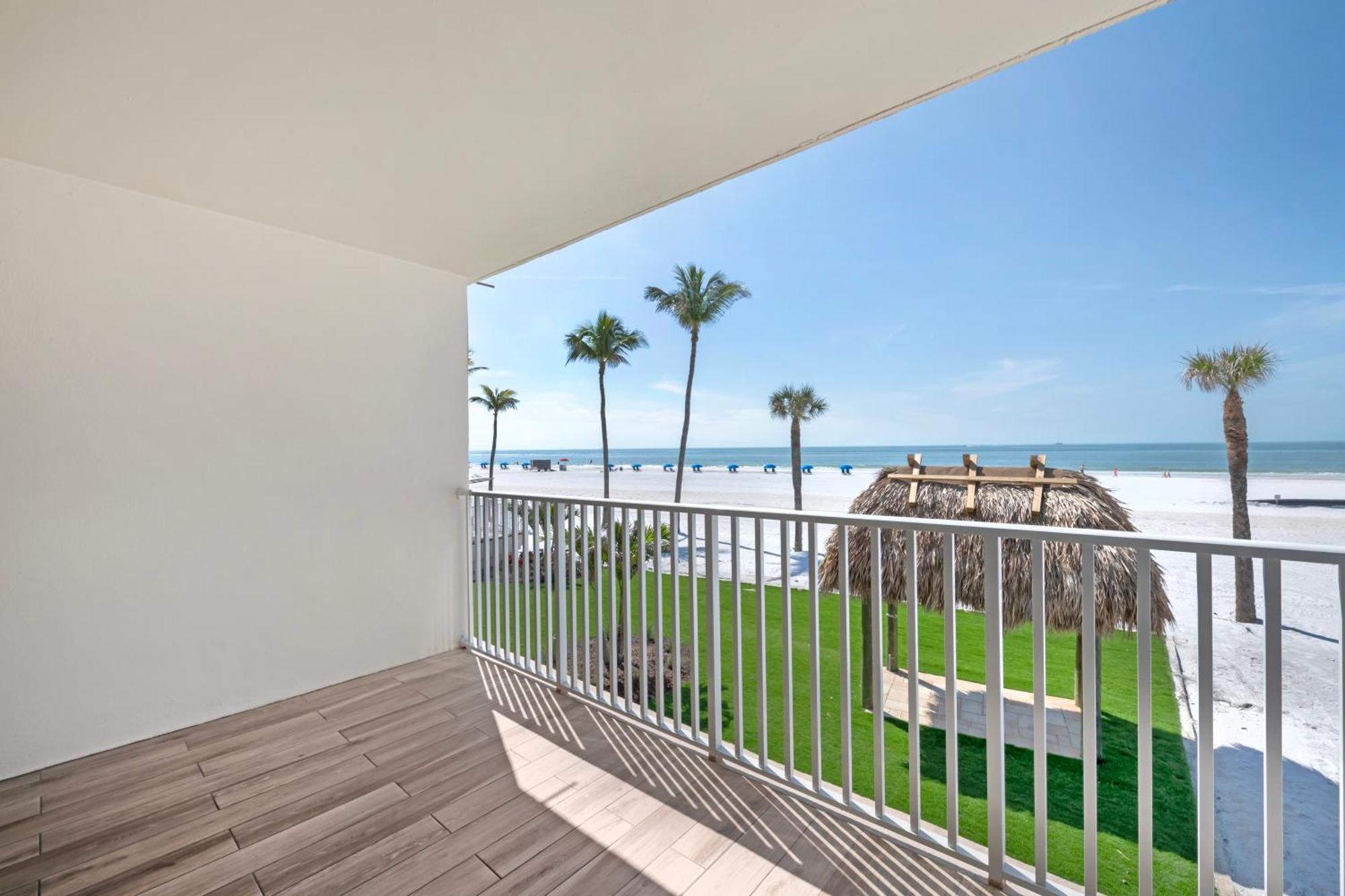Best Western Plus Beach Resort Fort Myers Beach Exterior photo