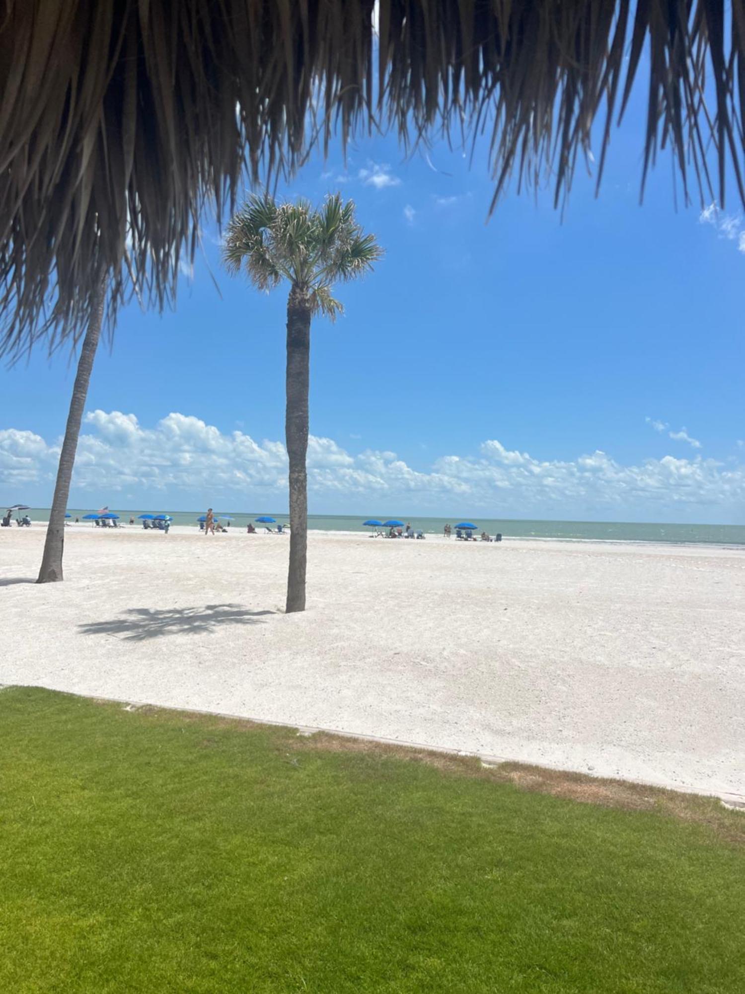 Best Western Plus Beach Resort Fort Myers Beach Exterior photo